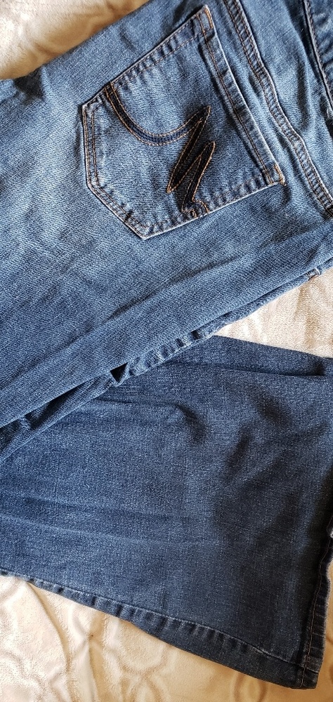 Jeans - Picture 3 of 3